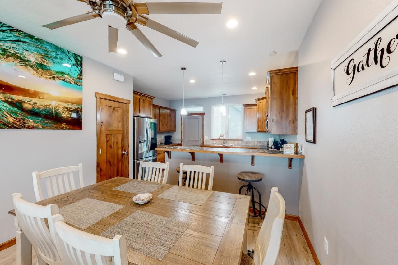 Sunset House Coos Bay